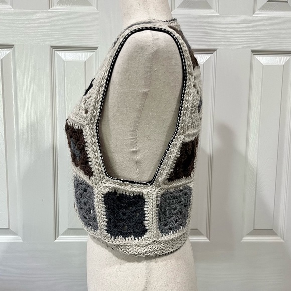 Granny Square Pullover Sleeveless Top Sweater Vest - Picture 3 of 10